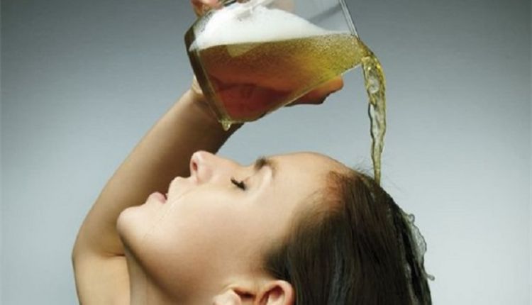 Trị gàu bằng bia đem lại nhiều lợi ích Trị gàu bằng bia đem lại nhiều lợi ích